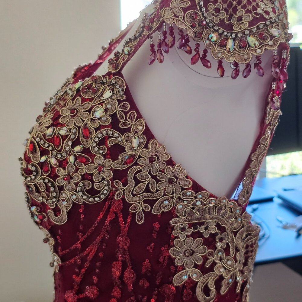 DREAM QUEEN USA Beautiful Red Voluminous Sequin Dress - Picture 9 of 13
